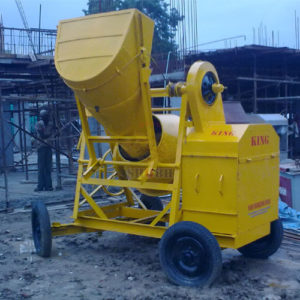 concrete mixer with mechanical hopper